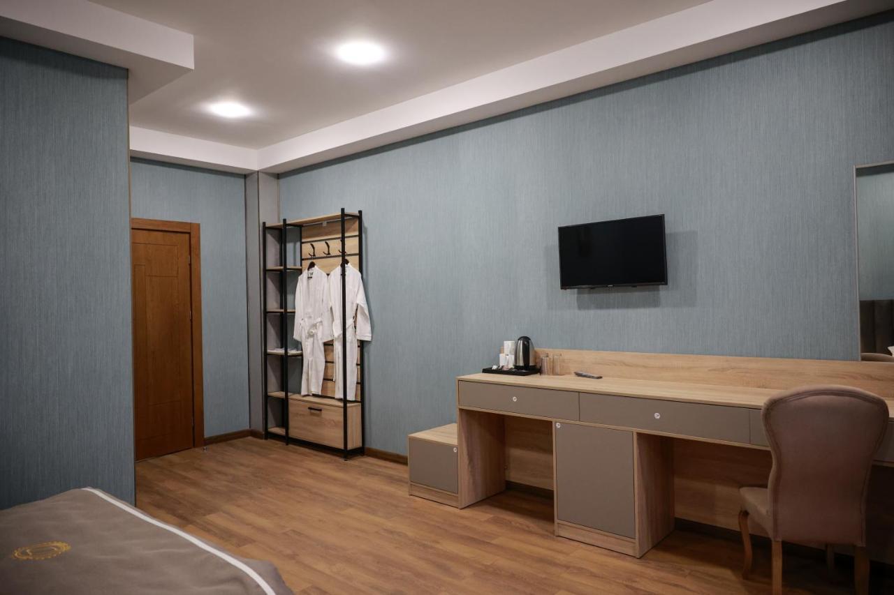 Dadiani Inn Zugdidi Extérieur photo