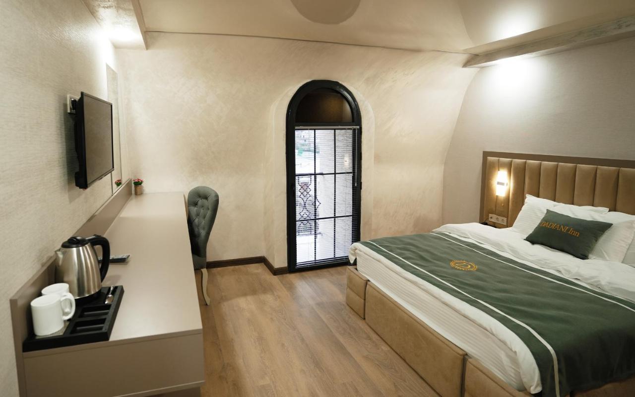 Dadiani Inn Zugdidi Extérieur photo