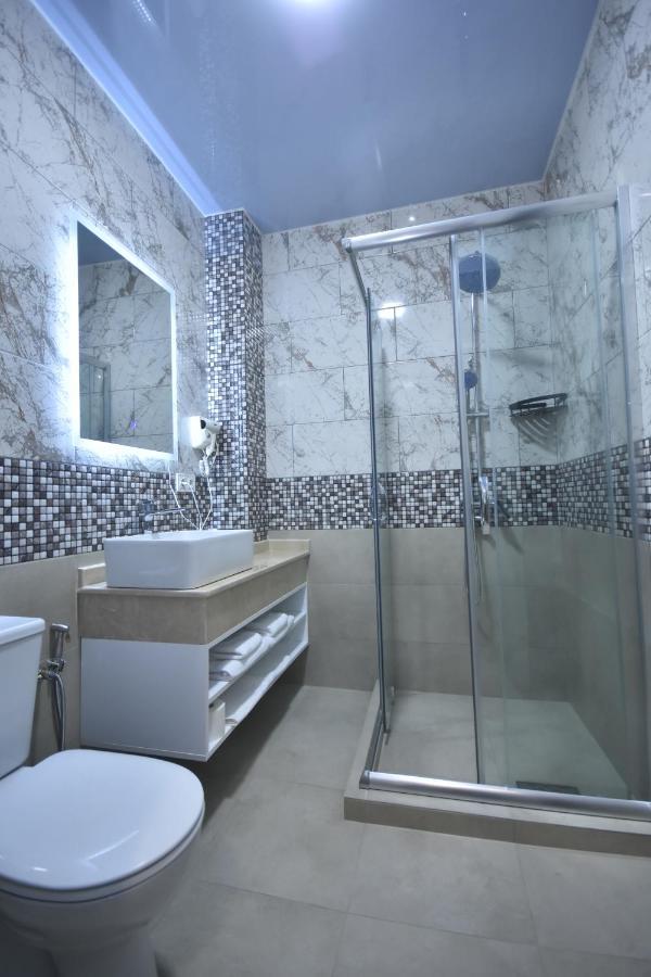 Dadiani Inn Zugdidi Extérieur photo
