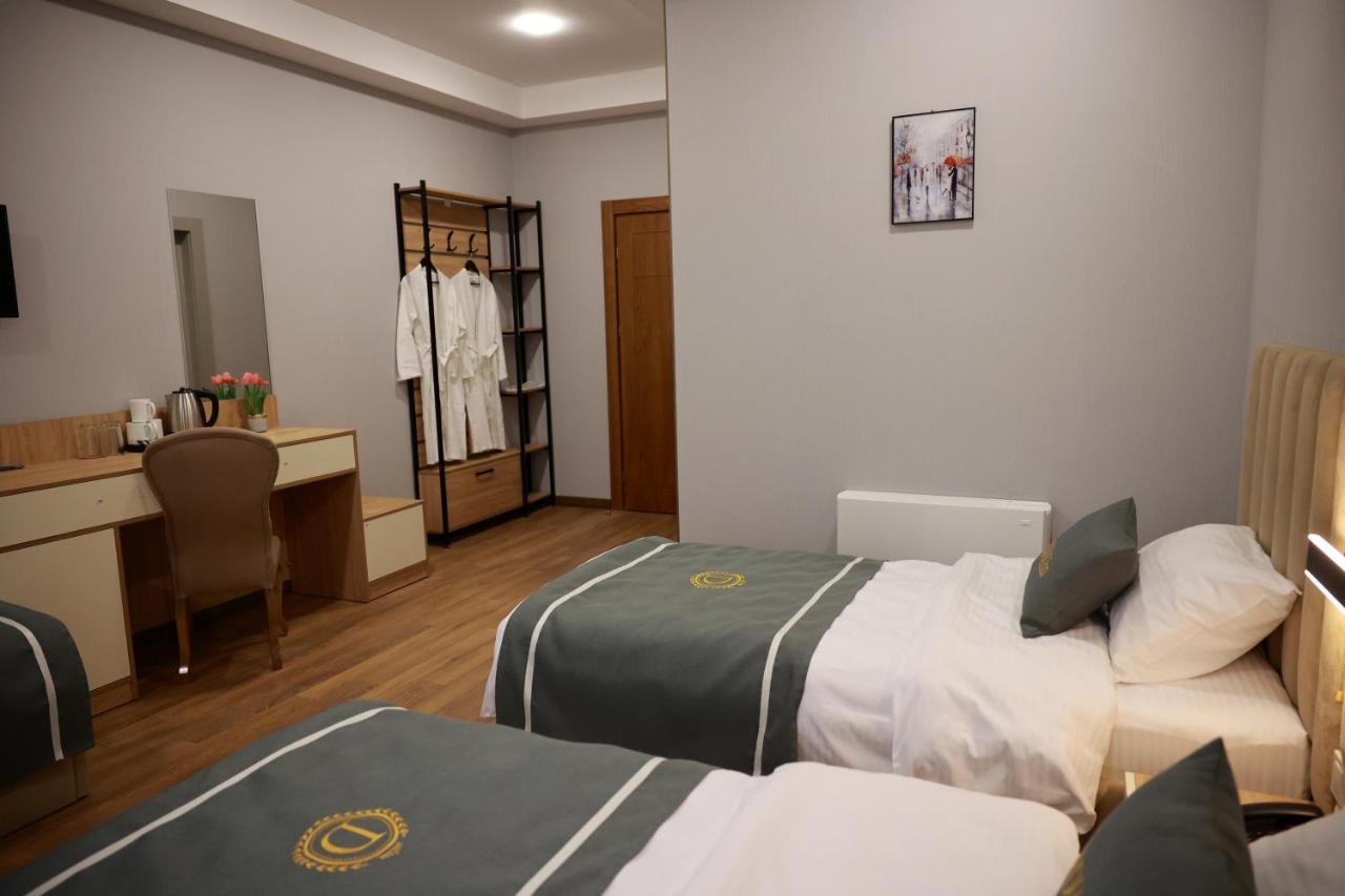Dadiani Inn Zugdidi Extérieur photo